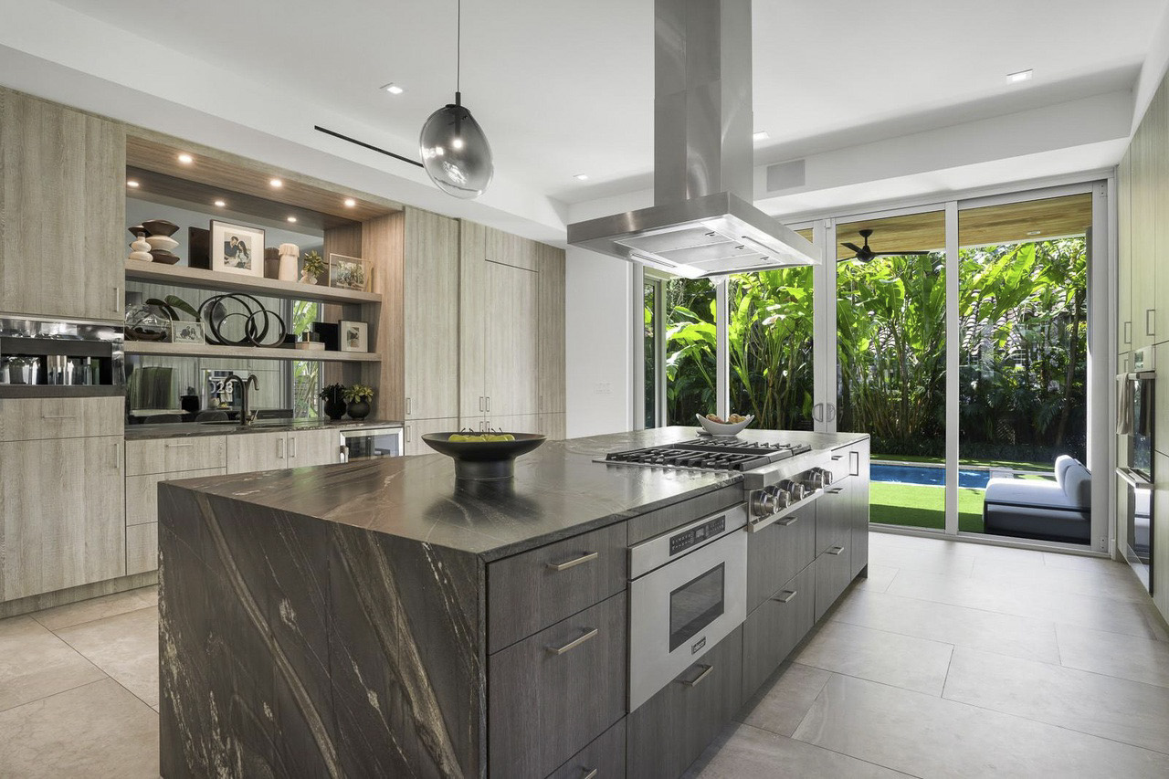 Coconut Grove Residence &mdash; 6